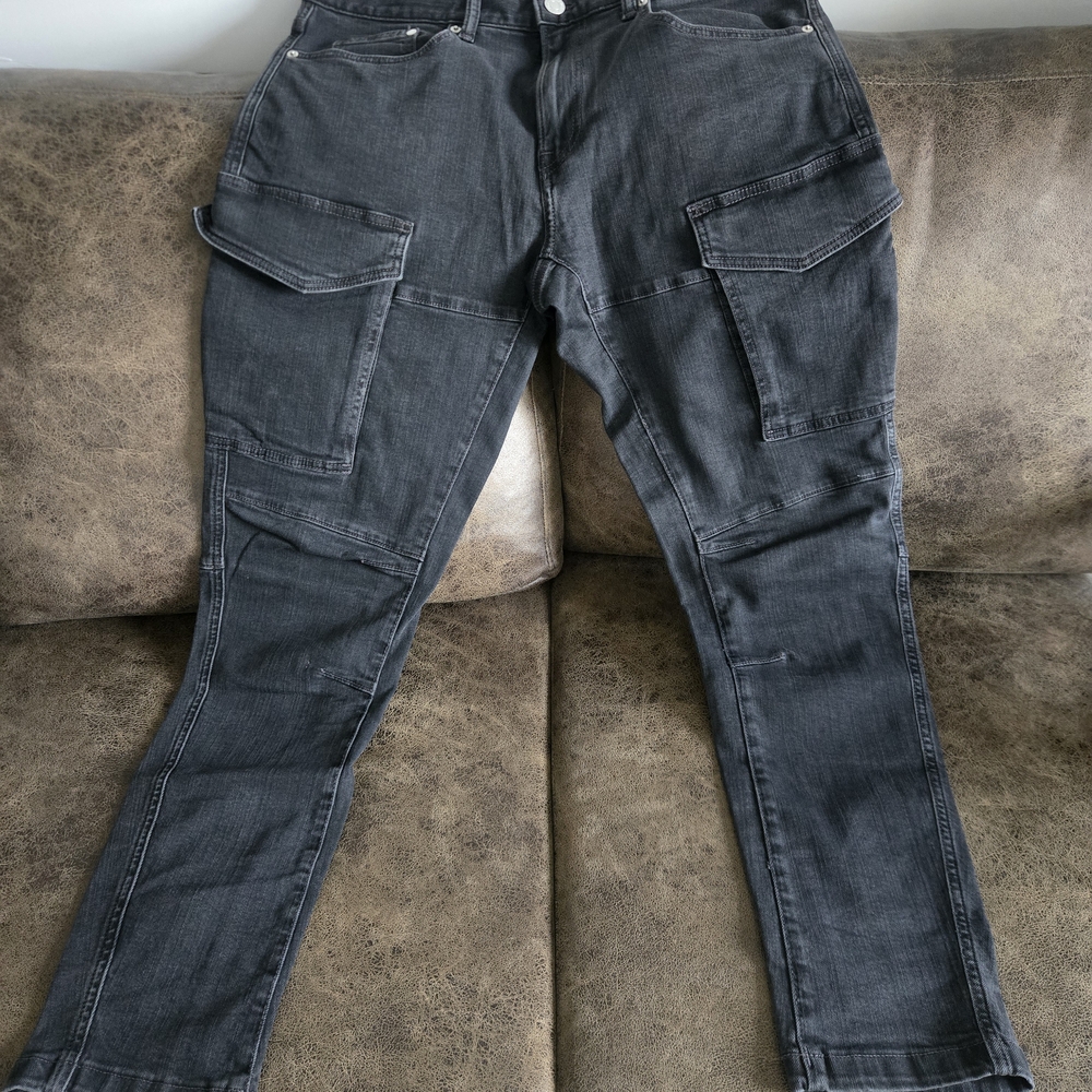 H&M Black Slim Fit Cargo Pants